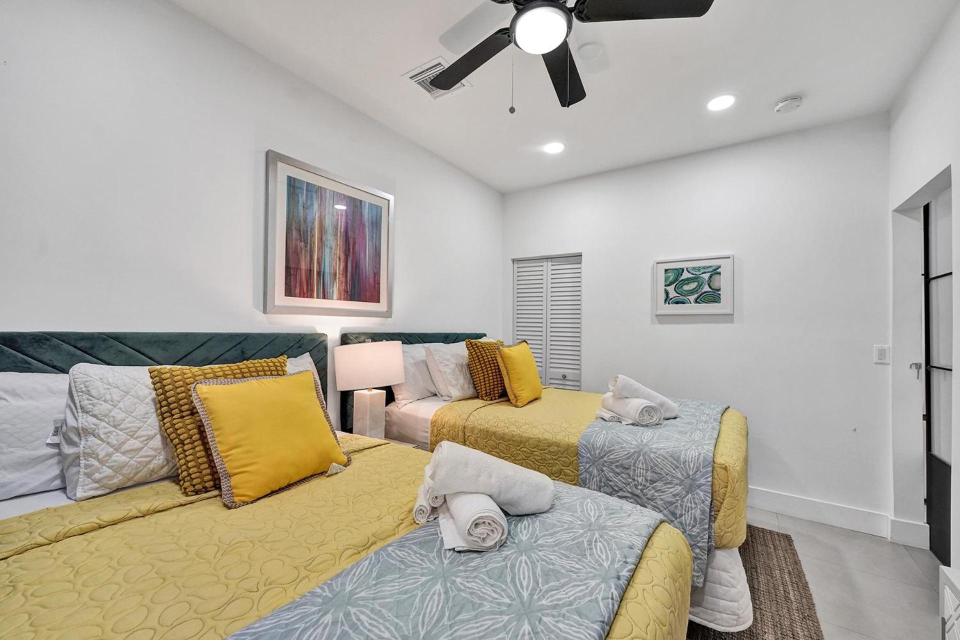 Sobe Monarch 2Bedroom 2 Bath Modern Apt- Walk To Ocean Drive Маями Бийч Екстериор снимка